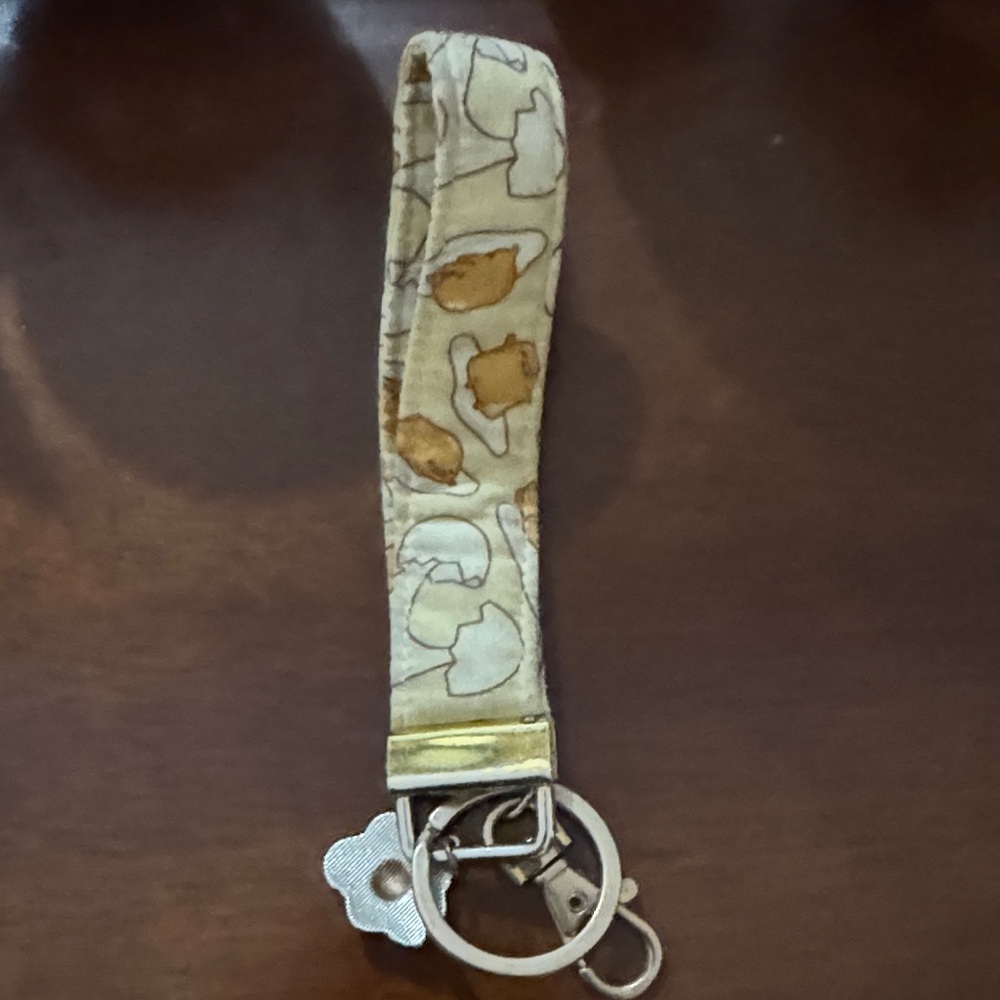 Gudetama and Toast Keychain - Picture 2 of 5